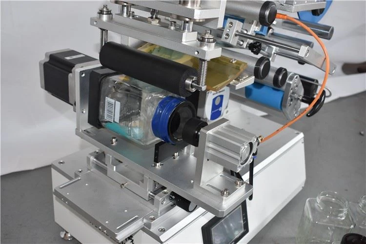 cups labeling machine