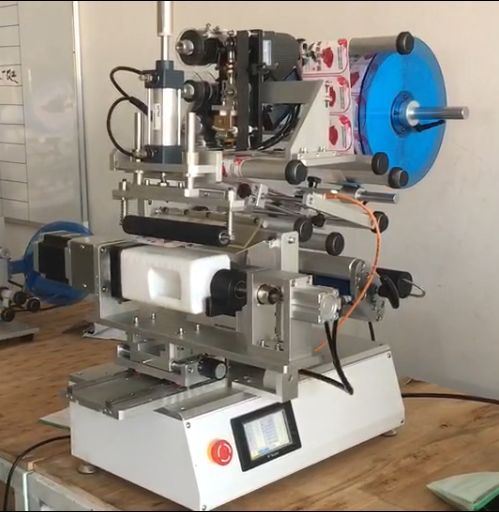 oval bottles labeling machine